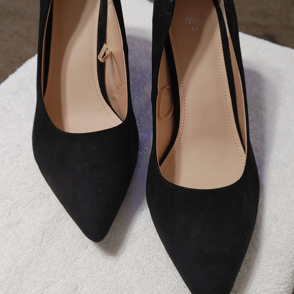 H&M Classic Black Heels